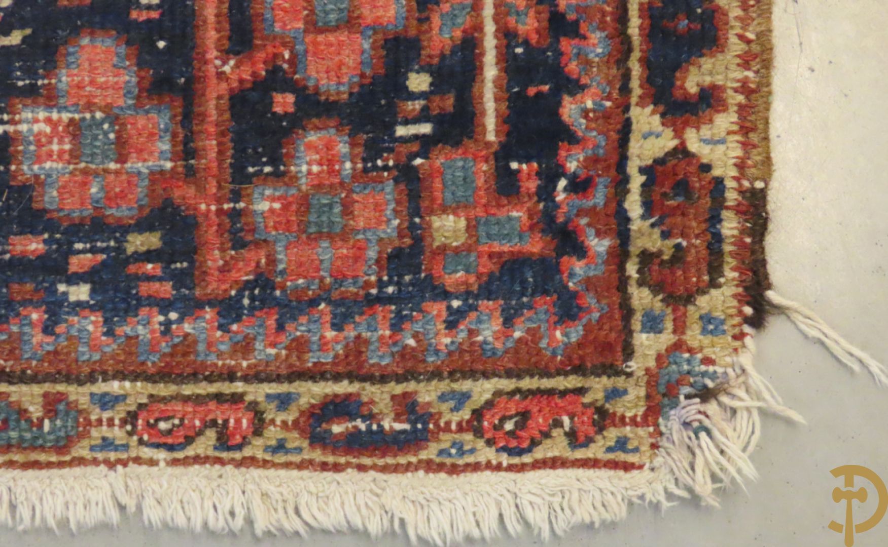 Antiek oosters handgeknoopt tapijt Heriz