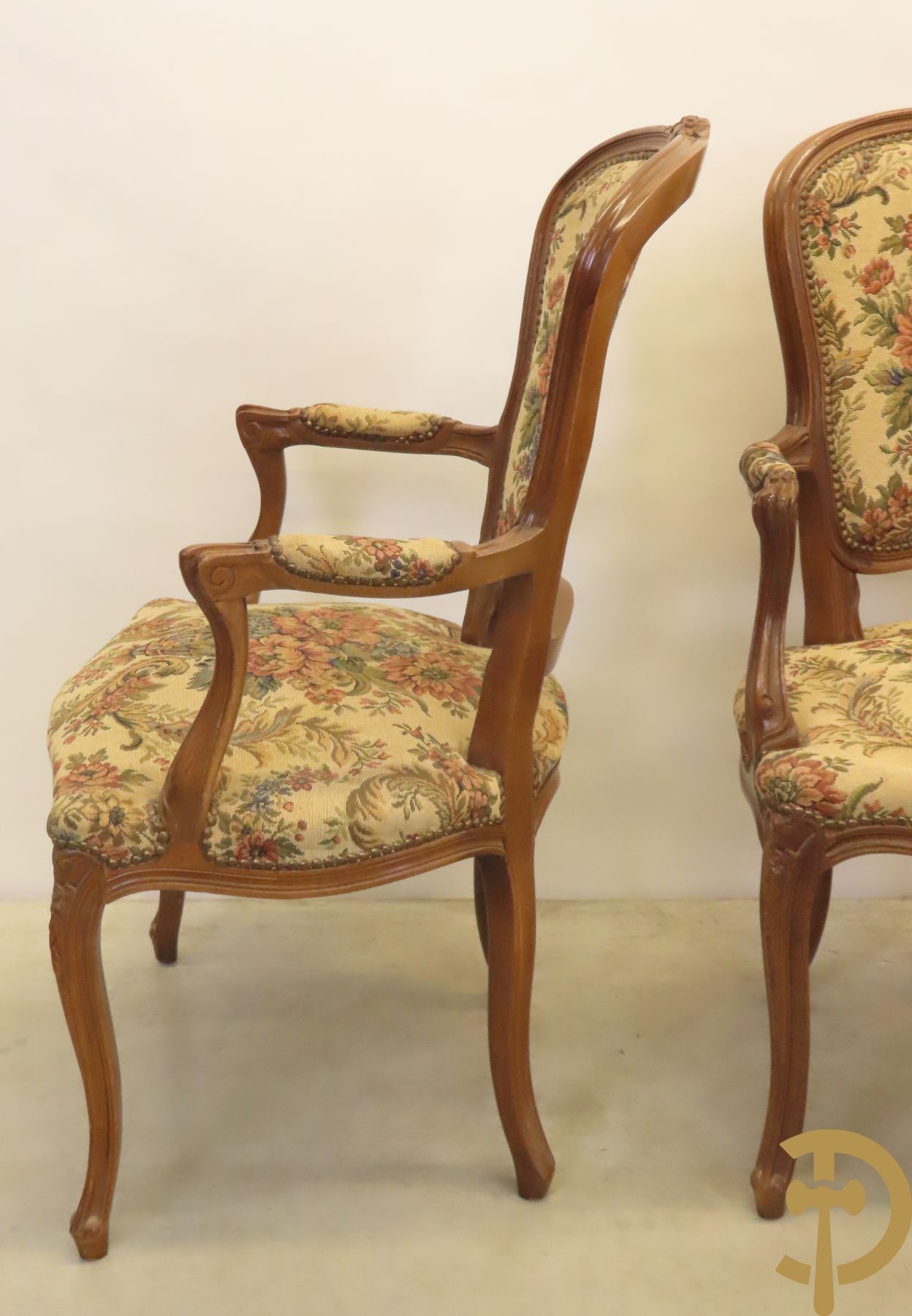 Vier Louis XV armzetels