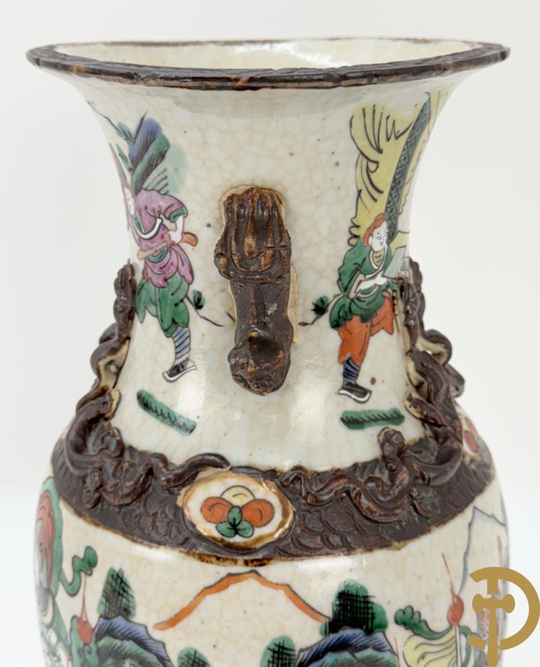 Paar Nankin vazen met krijgerdecor