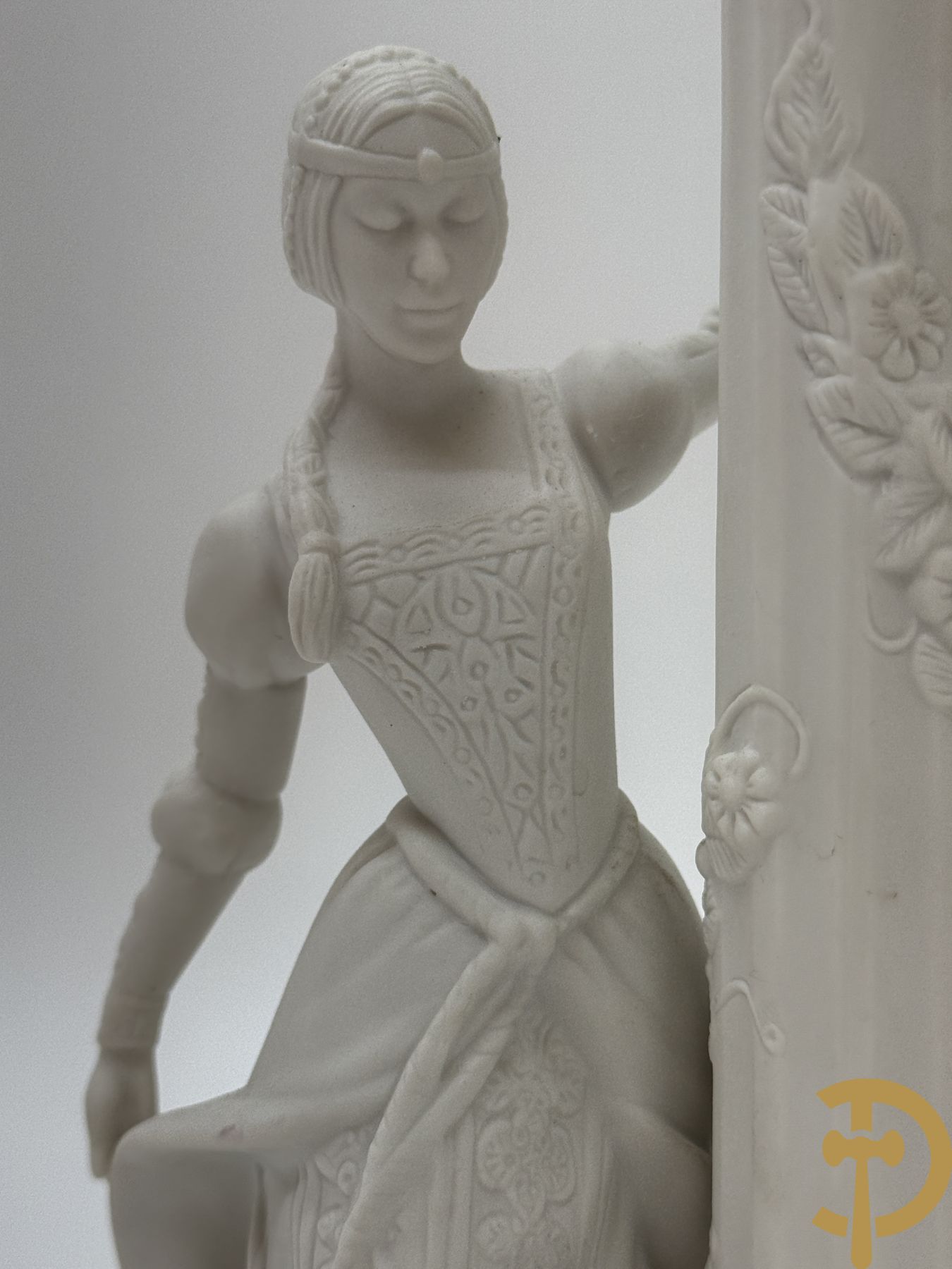 Paar porseleinen kandelaars van Franklin Mint 1986 uit de Romeo & Julia collection