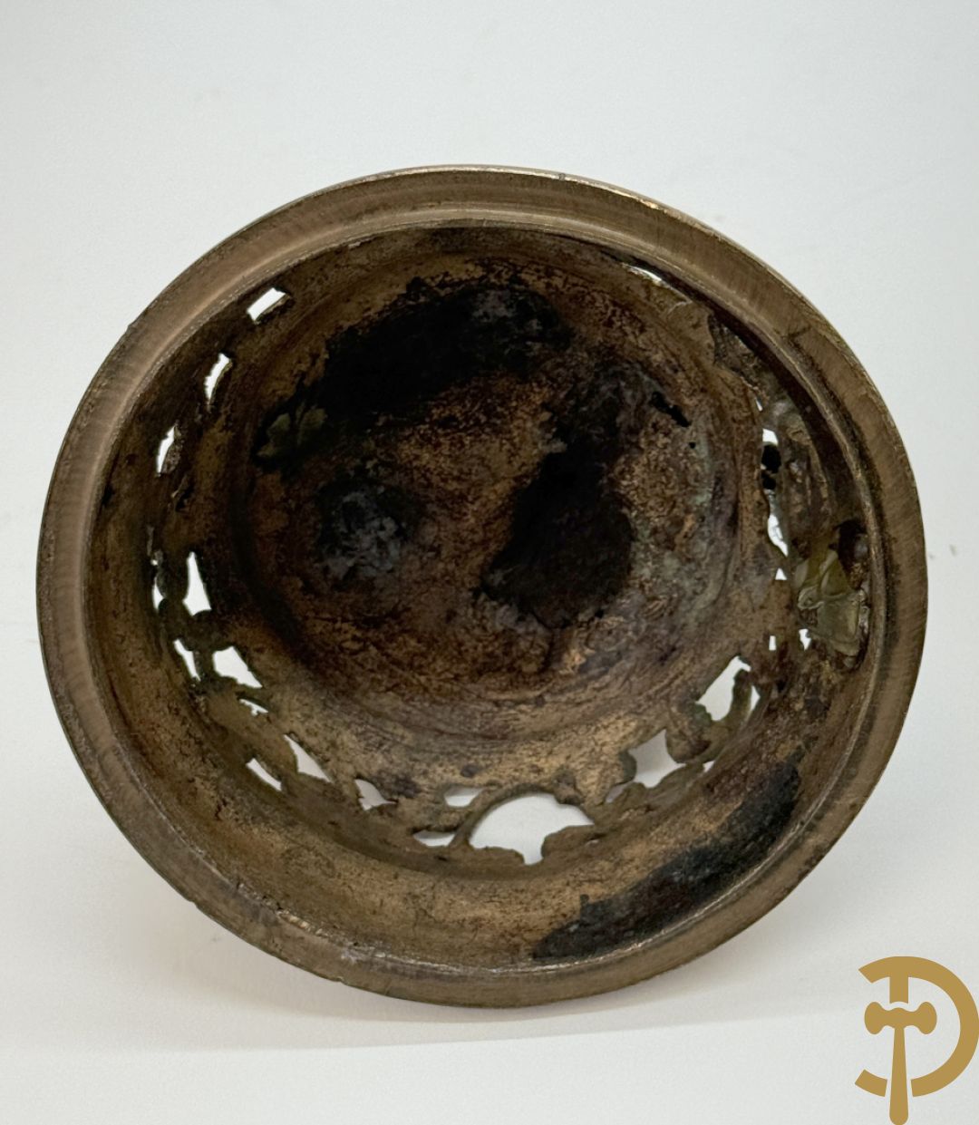 Vergulde bronzen Japanse brule parfum met vogelmotieven en bovenaan met slang bezet