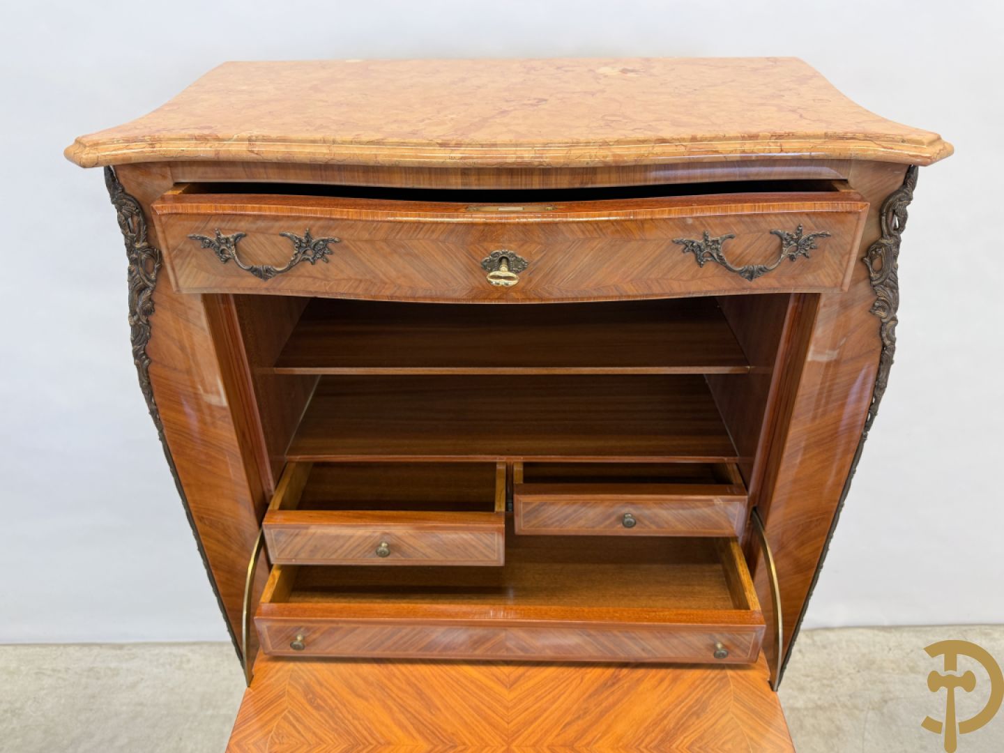 Notelaren klapsecretaire met 4 lades en bloemenmarquetterie, bezet met bronzen ornamenten - bovenaan met marmeren blad