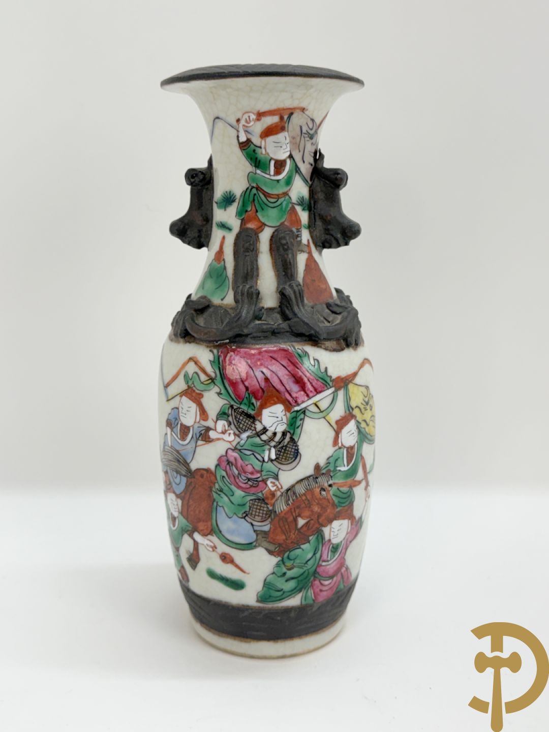 Twee fo-honden, Nankin vaas en Imari bord