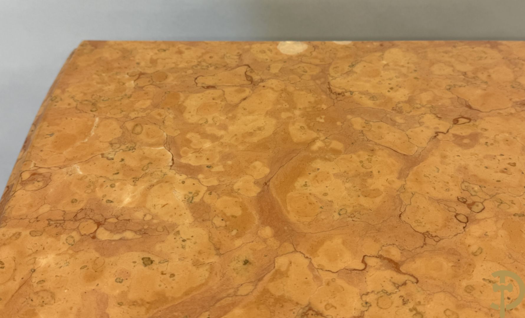 Notelaren klapsecretaire met 4 lades en bloemenmarquetterie, bezet met bronzen ornamenten - bovenaan met marmeren blad