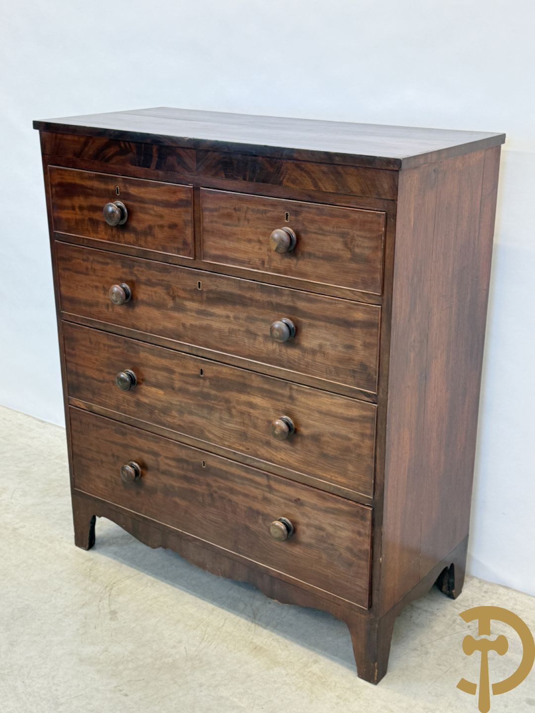 Mahoniehouten Engelse vijfladencommode