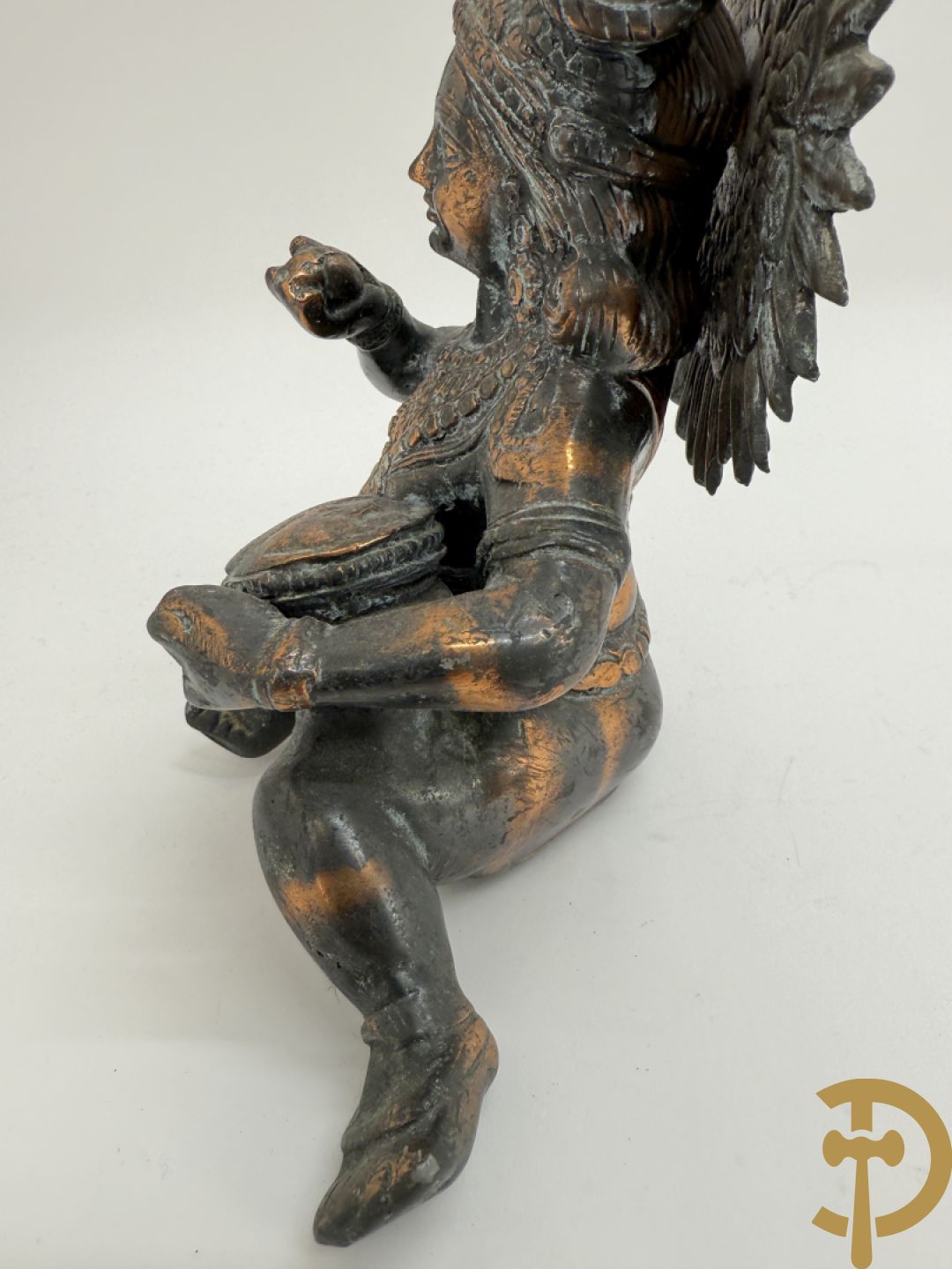 Bronzen dansende shiva + zittende bronzen boedhistische figuur + zittende boedhistische man met mand in zamak + bronzen boedhistisch boedhahoofd + bronzen shiva met 4 armen