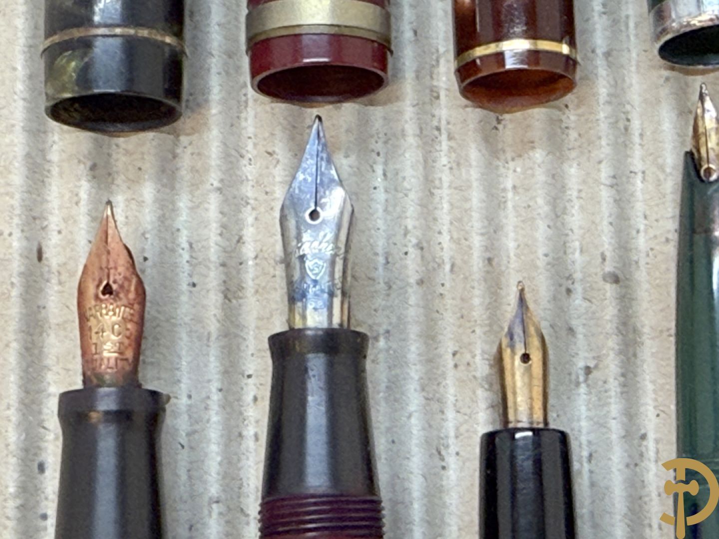 Vijftien oude vulpennen w.o. 4 uit de jaren 