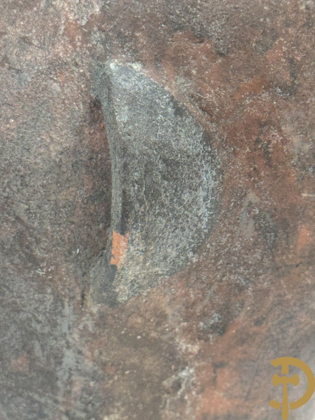 CALUWIER Carlos gestempeld binnenin, paar keramieken hoofden + Handbeschilderde ovale schotel van Caluwier Carlos