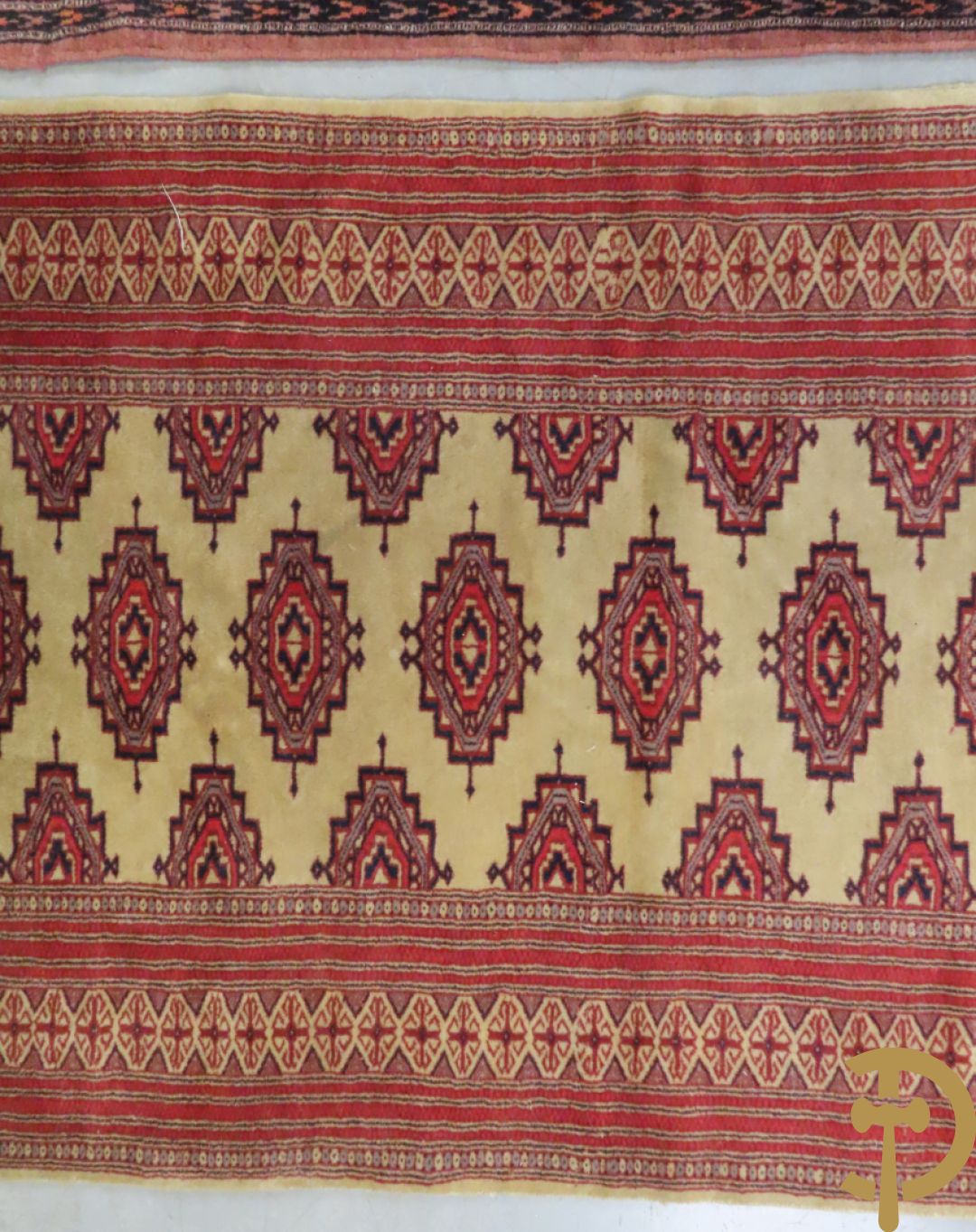 Zes oosterse handgeknoopte tapijten w.o. 2 Bouchara, Hamadan en 2 voettapijtjes