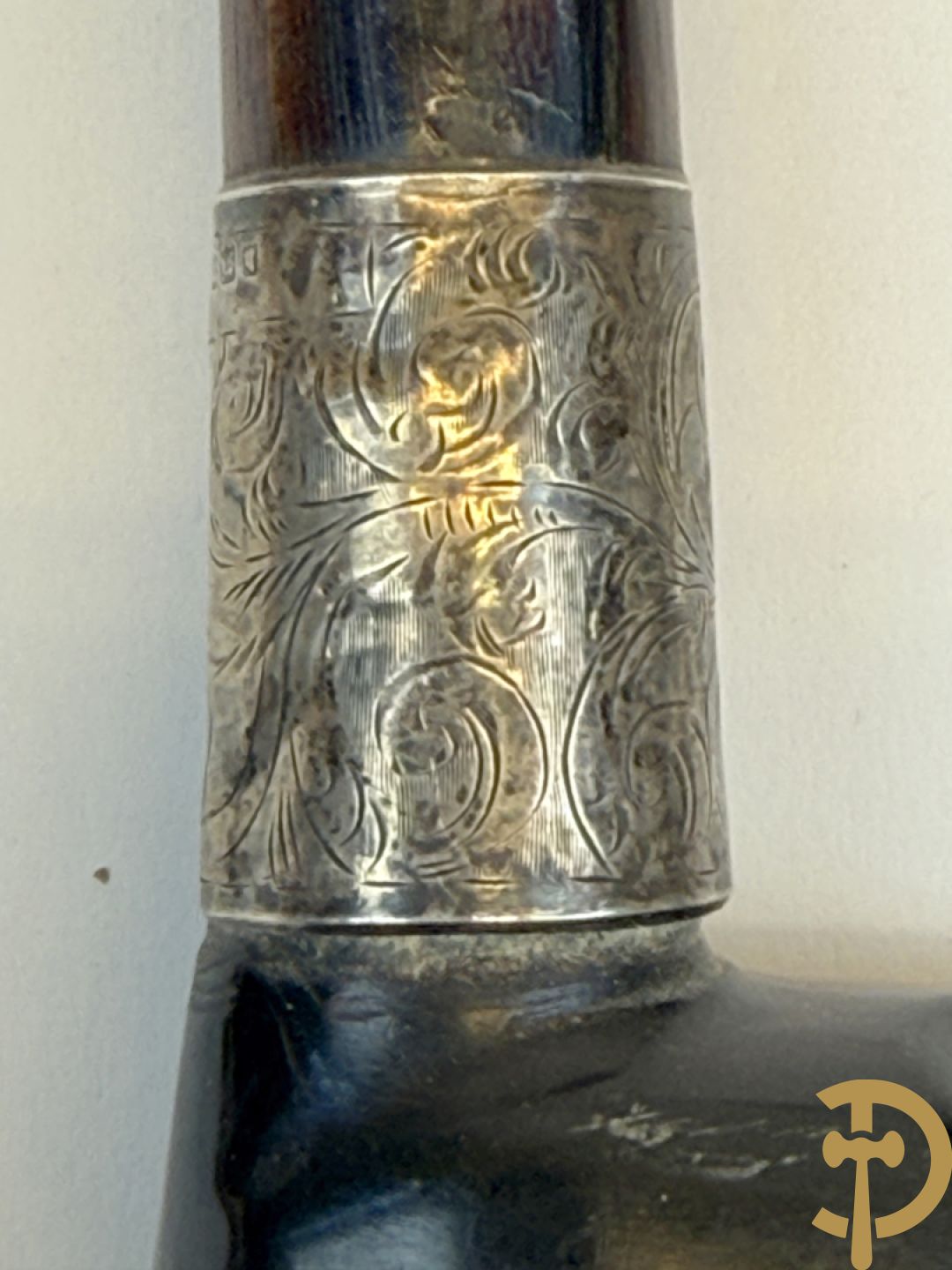 Verzameling wandelstokken met o.a. dierenhoofden en zilveren ornamenten