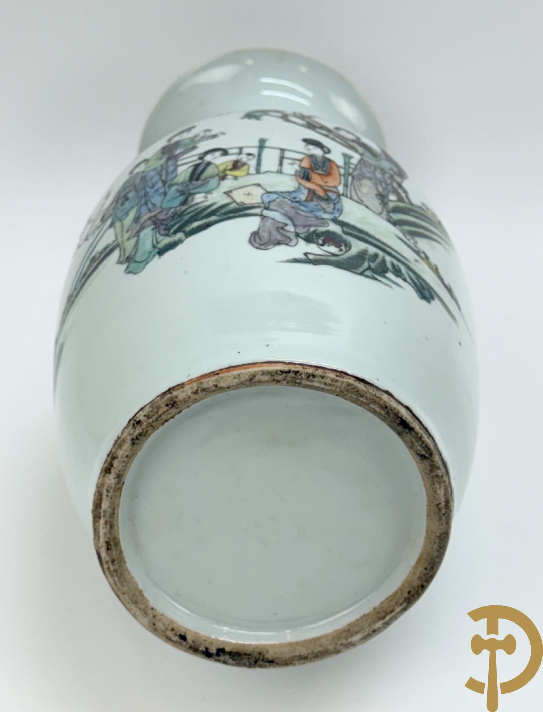 Chinese porseleinen vaas met decor van Chinese dames en kinderen