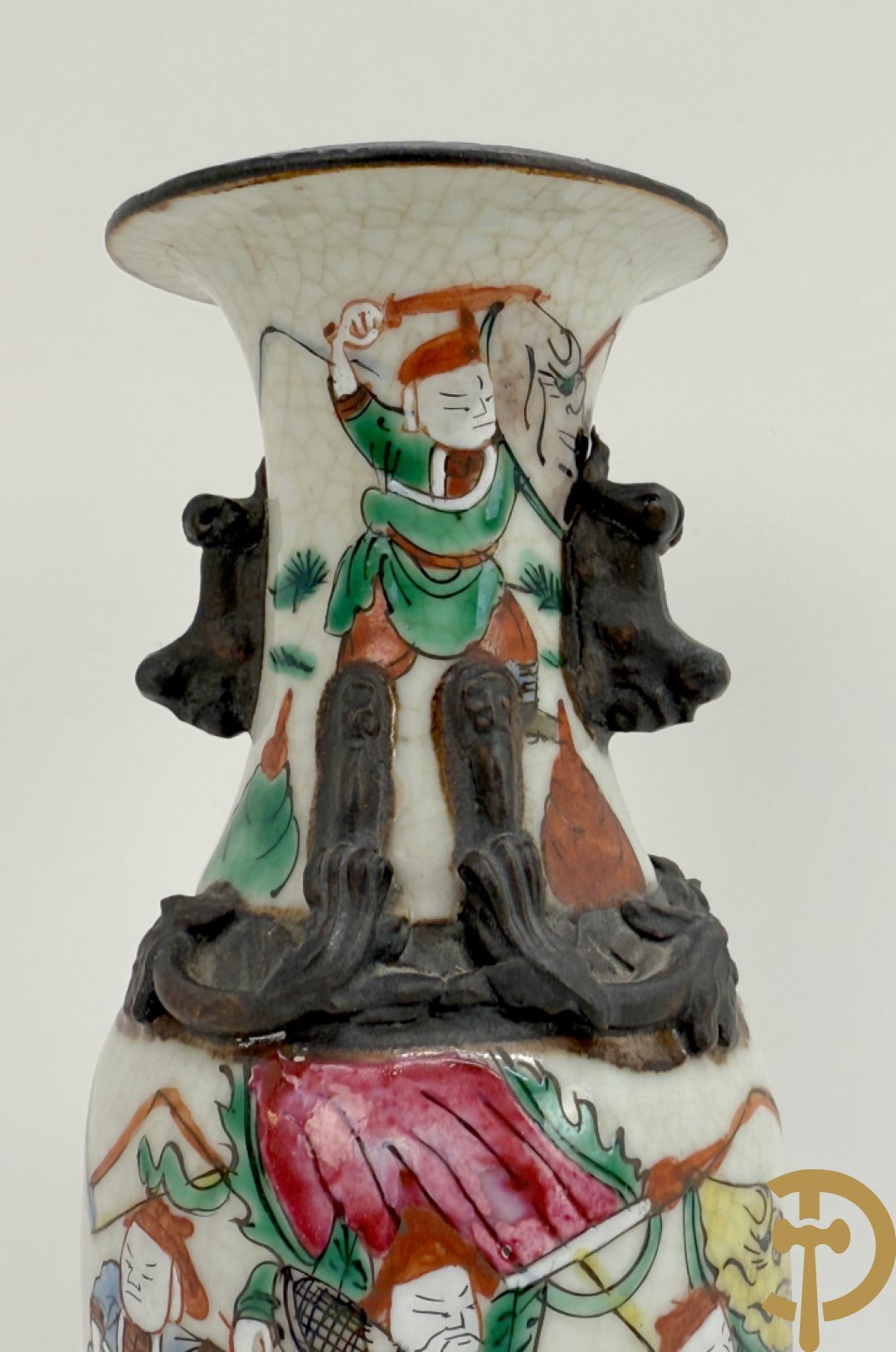 Twee fo-honden, Nankin vaas en Imari bord