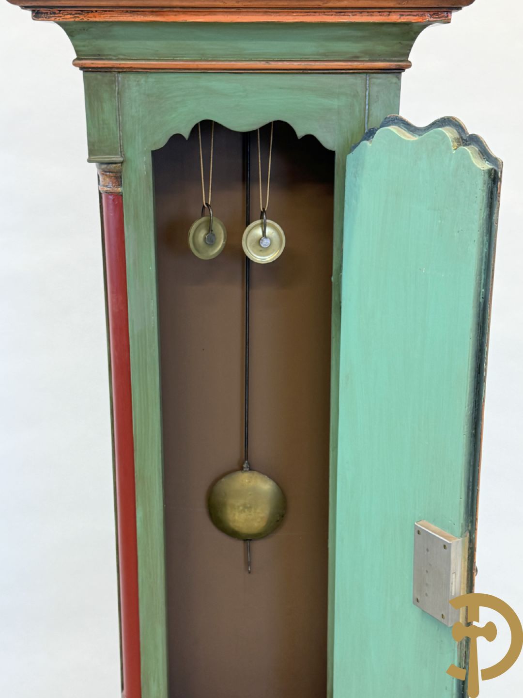 Beschilderde Engelse mahoniehouten grootvadersklok - deur met bloementafereel, getekend G. Peters Flensburg