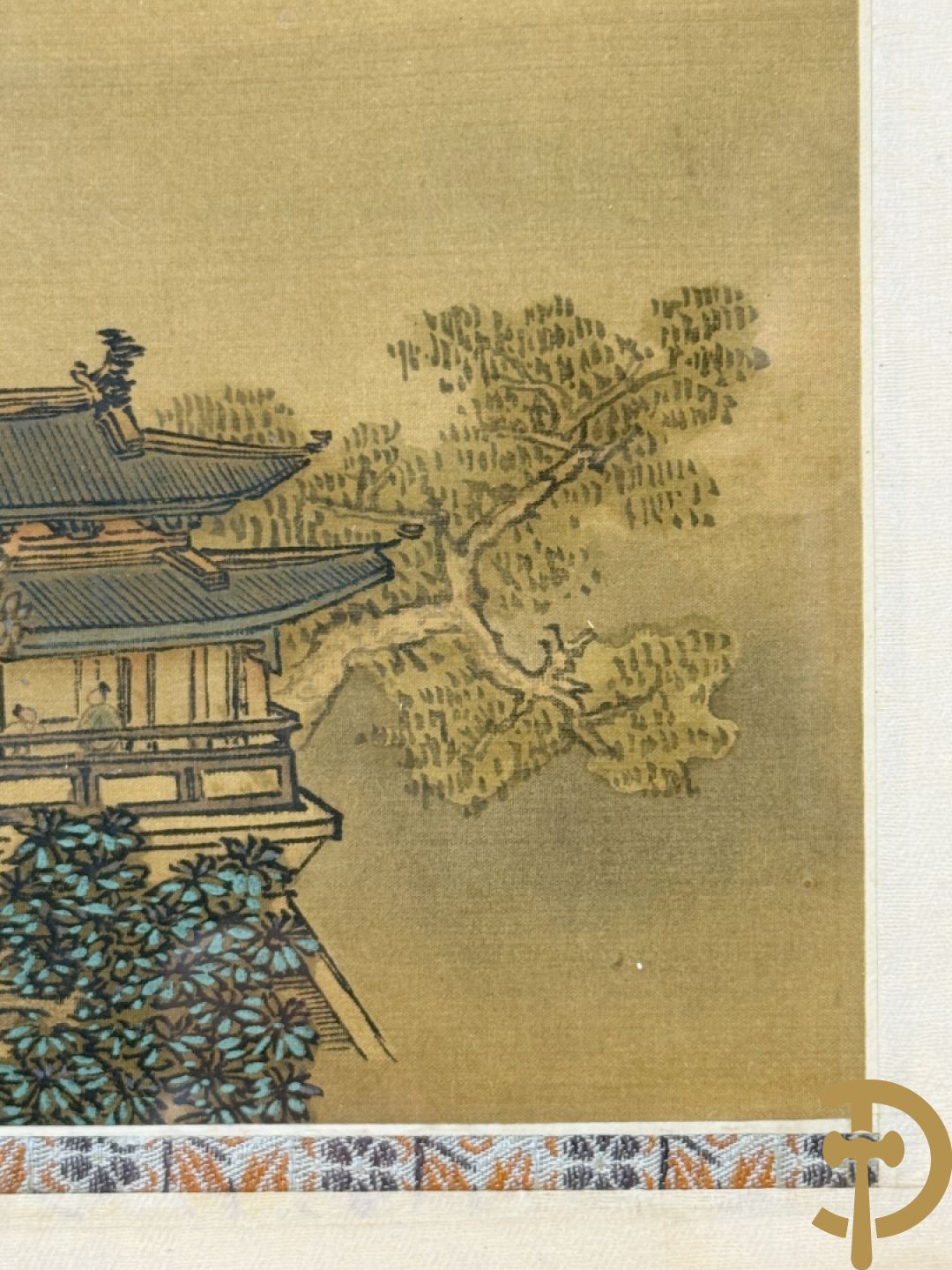 Drie ronde Aziatische zijdeschilderingen + Aziatische zijdeschildering