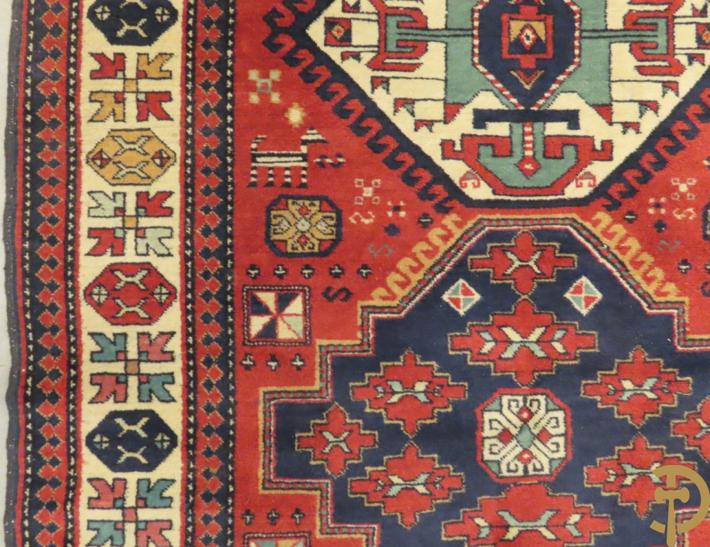 Twee oosterse handgeknoopte tapijten Hamadan en Kaukasus