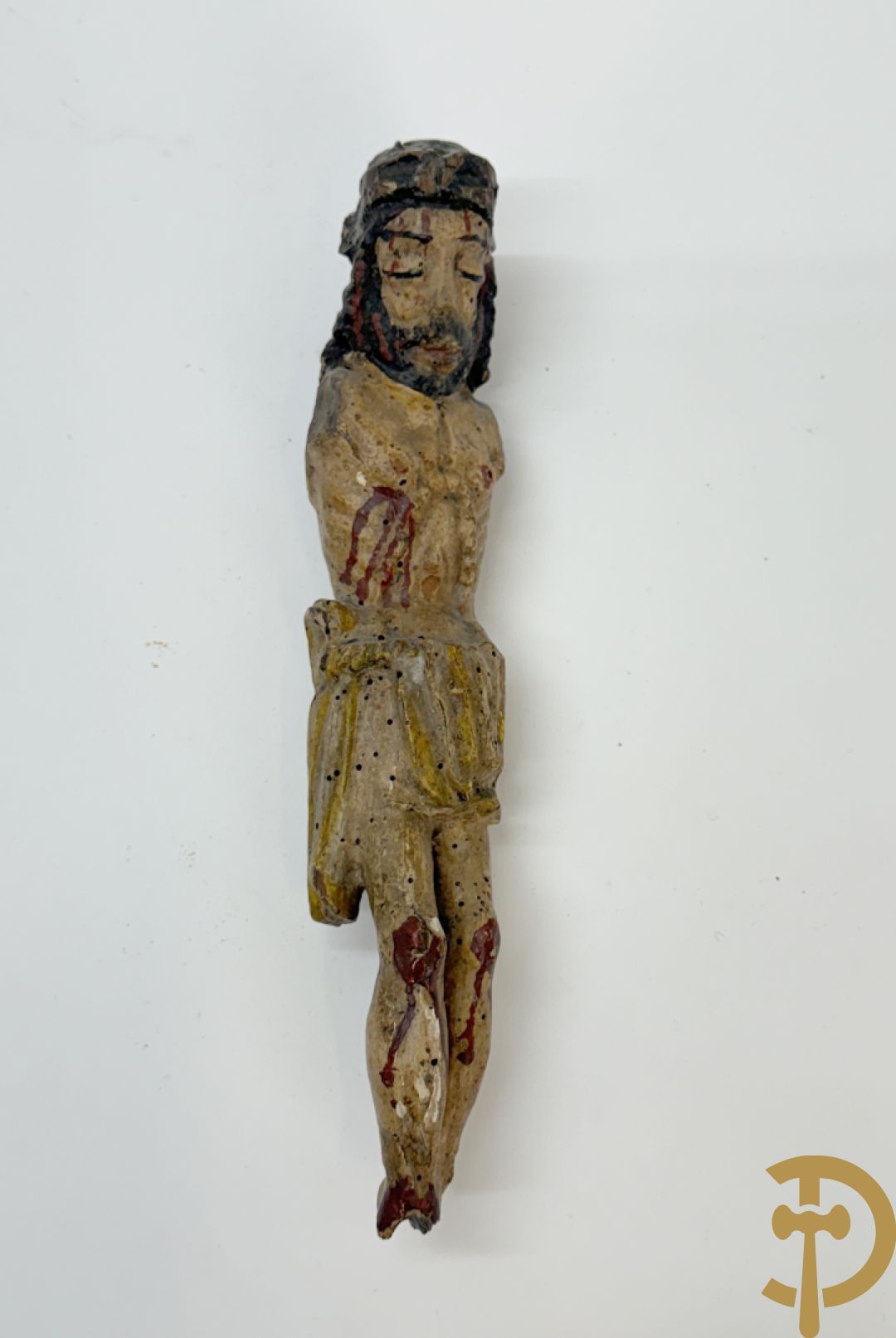 Twee Volkse houtgesculpteerde en gepolychromeerde corpussen, 18e