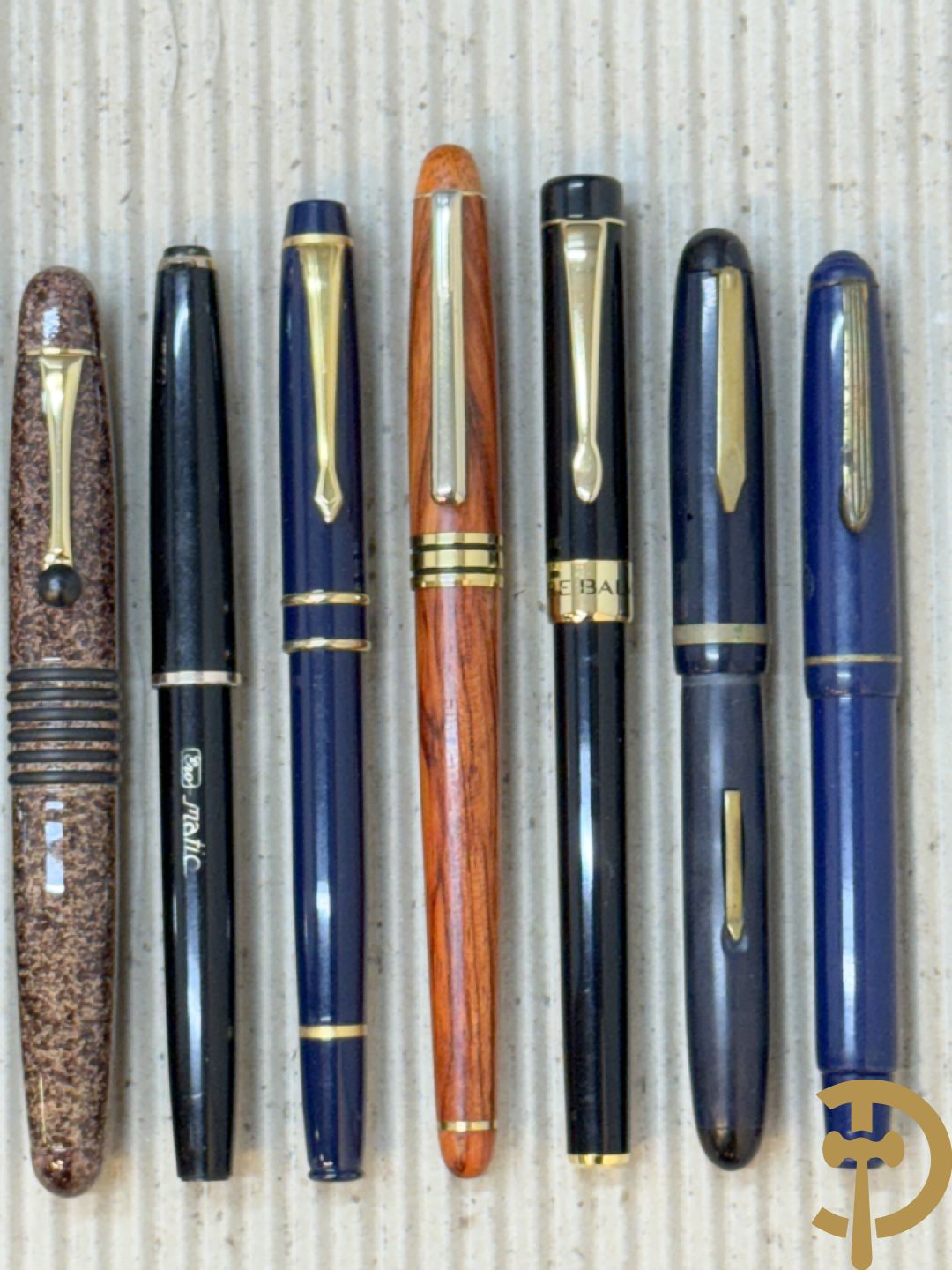 Vijftien oude vulpennen w.o. 5 uit de jaren 