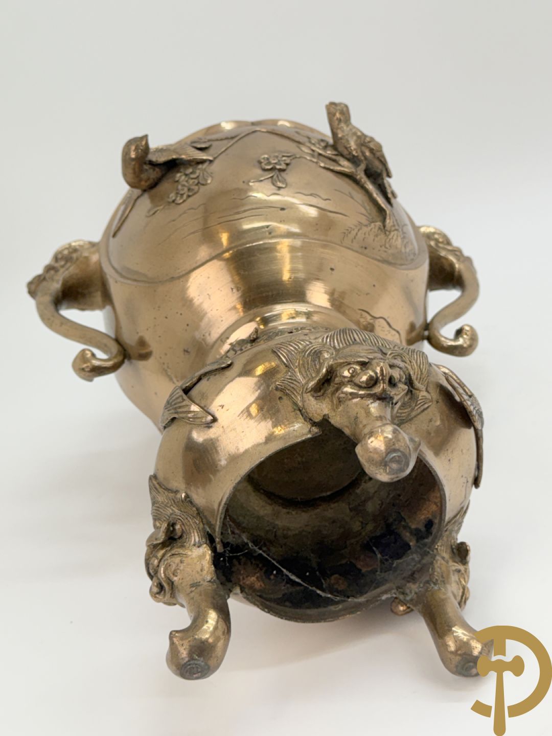 Vergulde bronzen Japanse brule parfum met vogelmotieven en bovenaan met slang bezet