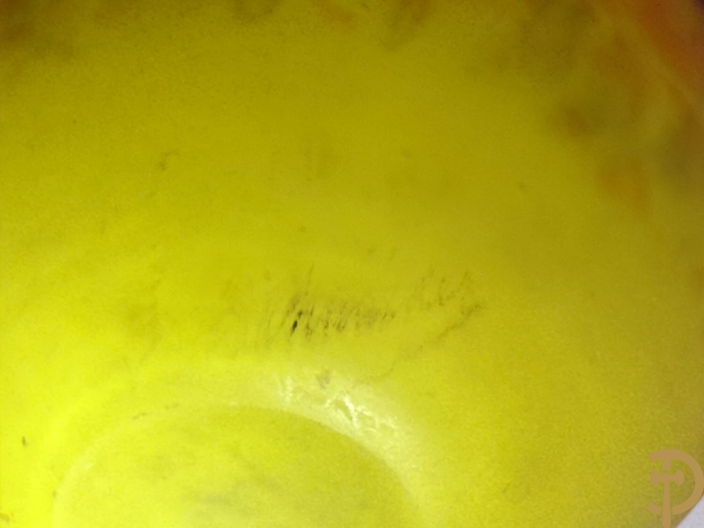 Kleurrijke kleine pate de verre coupe oranje/geel, Schneider getekend