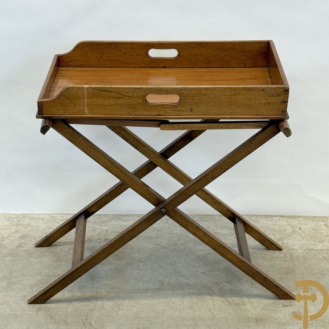 Engelse mahoniehouten butlertray op openklapbaar onderstel