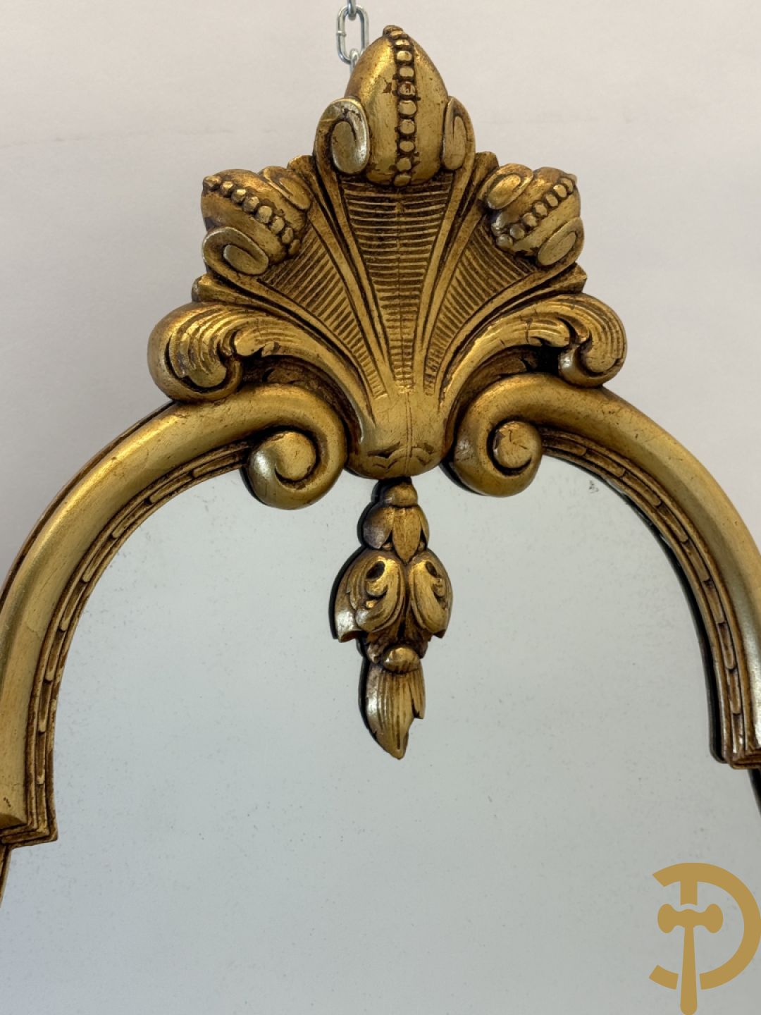 Vergulde spiegel met rocailles + console Louis XV stijl