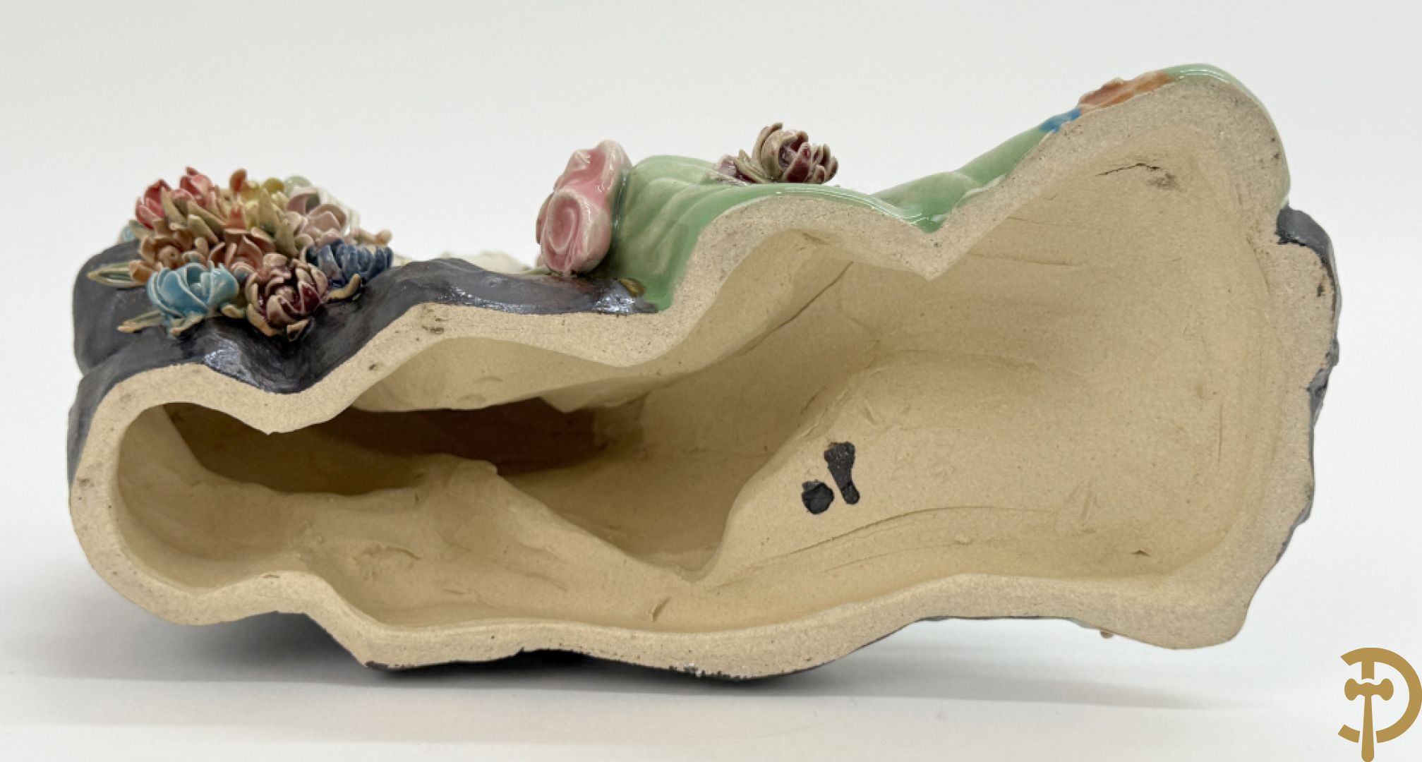 Japanse porseleinen liggende dame met waaier