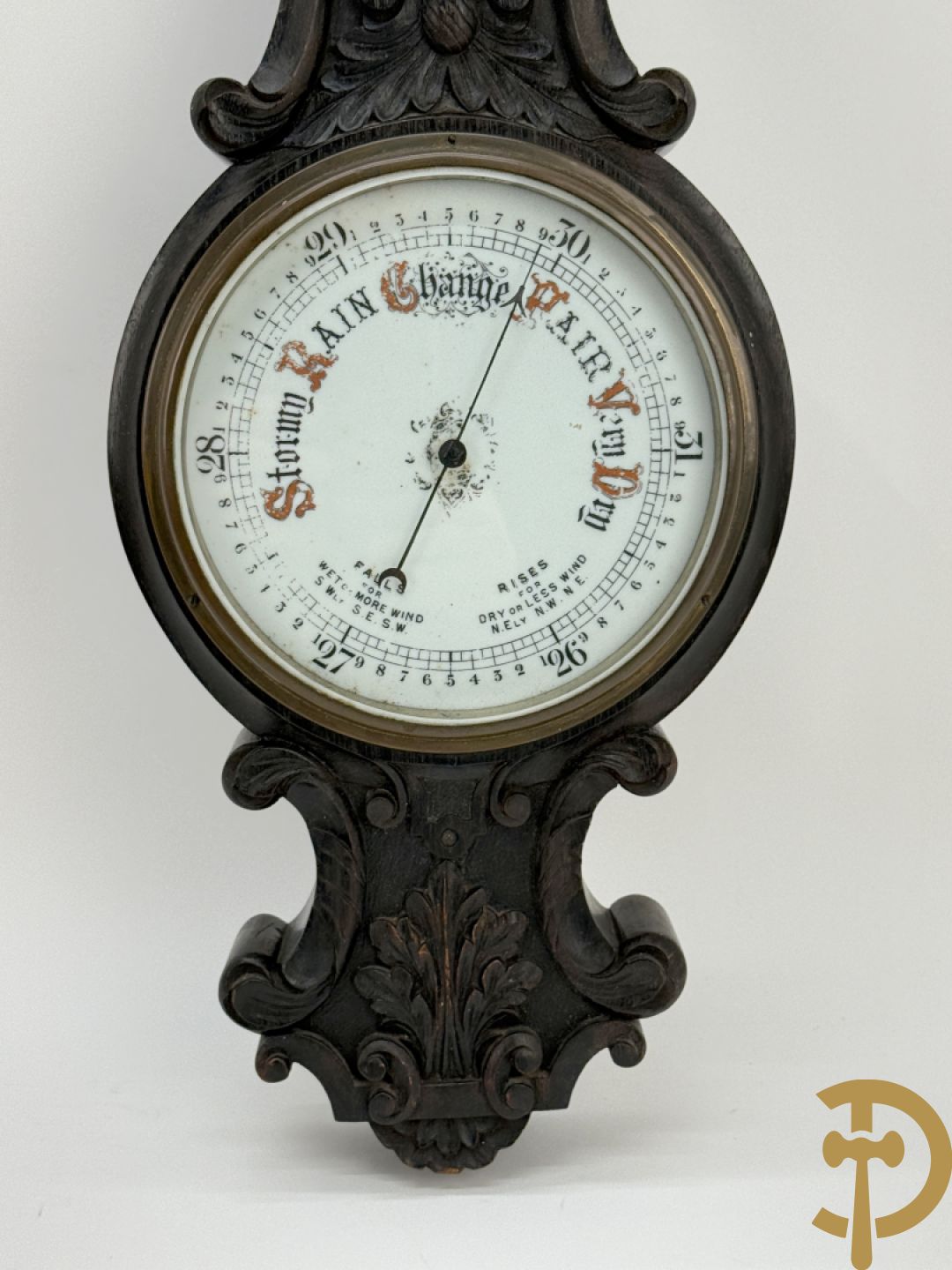 Massief eiken Engelse gesculpteerde baro- en thermometer + houtgesculpteerde console van narrenfiguur met basrelief