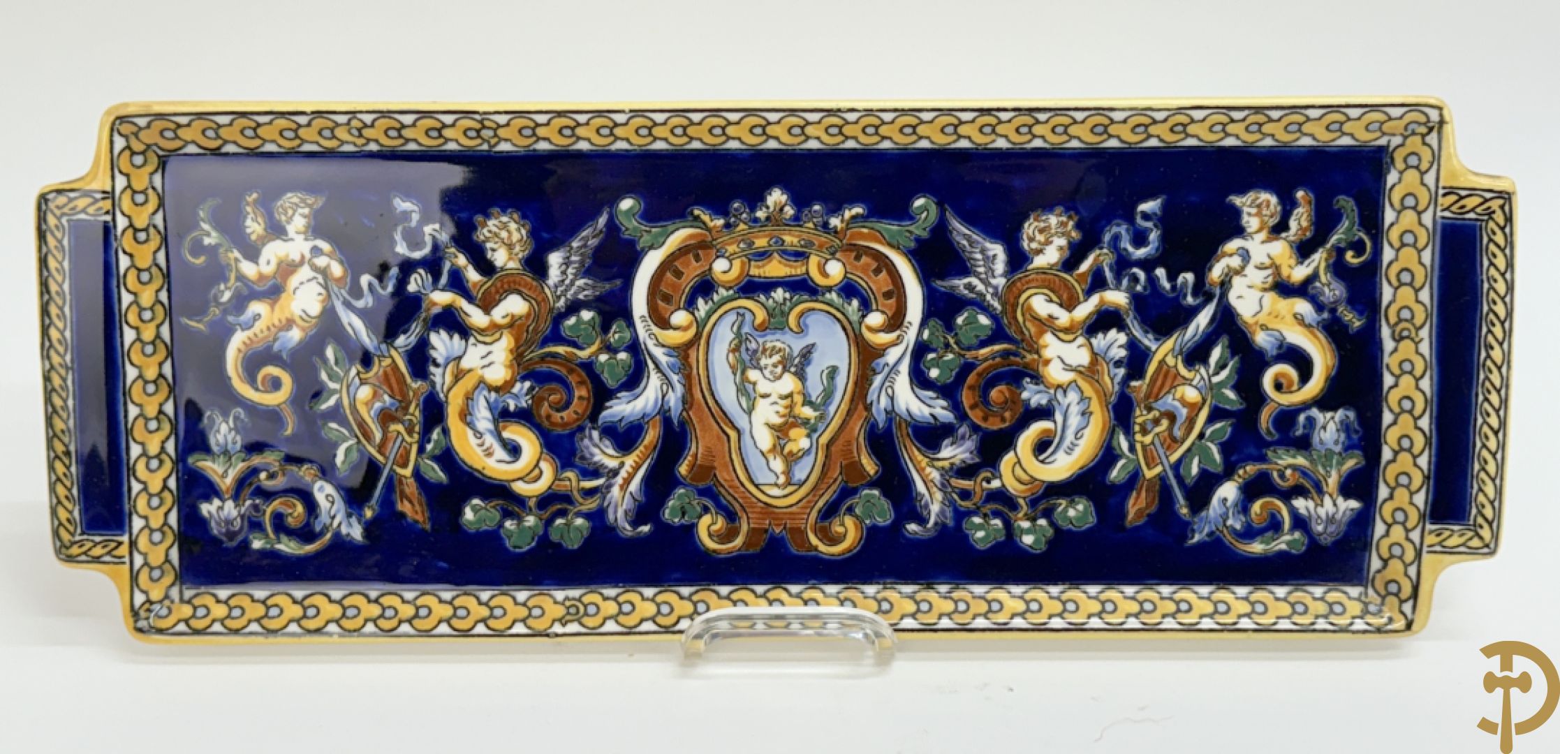 Gien schaal, 2 borden, coupe en 2 vazen met cupidodecor, decor 54