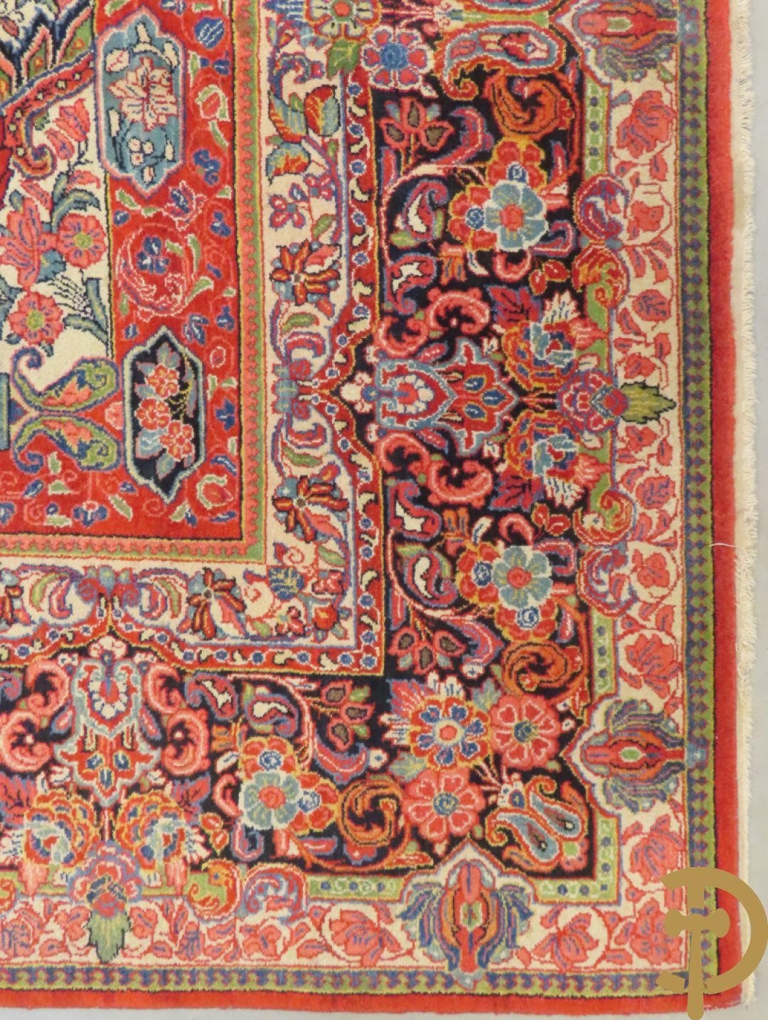 Oosters handgeknoopt tapijt met cashmeremotieven