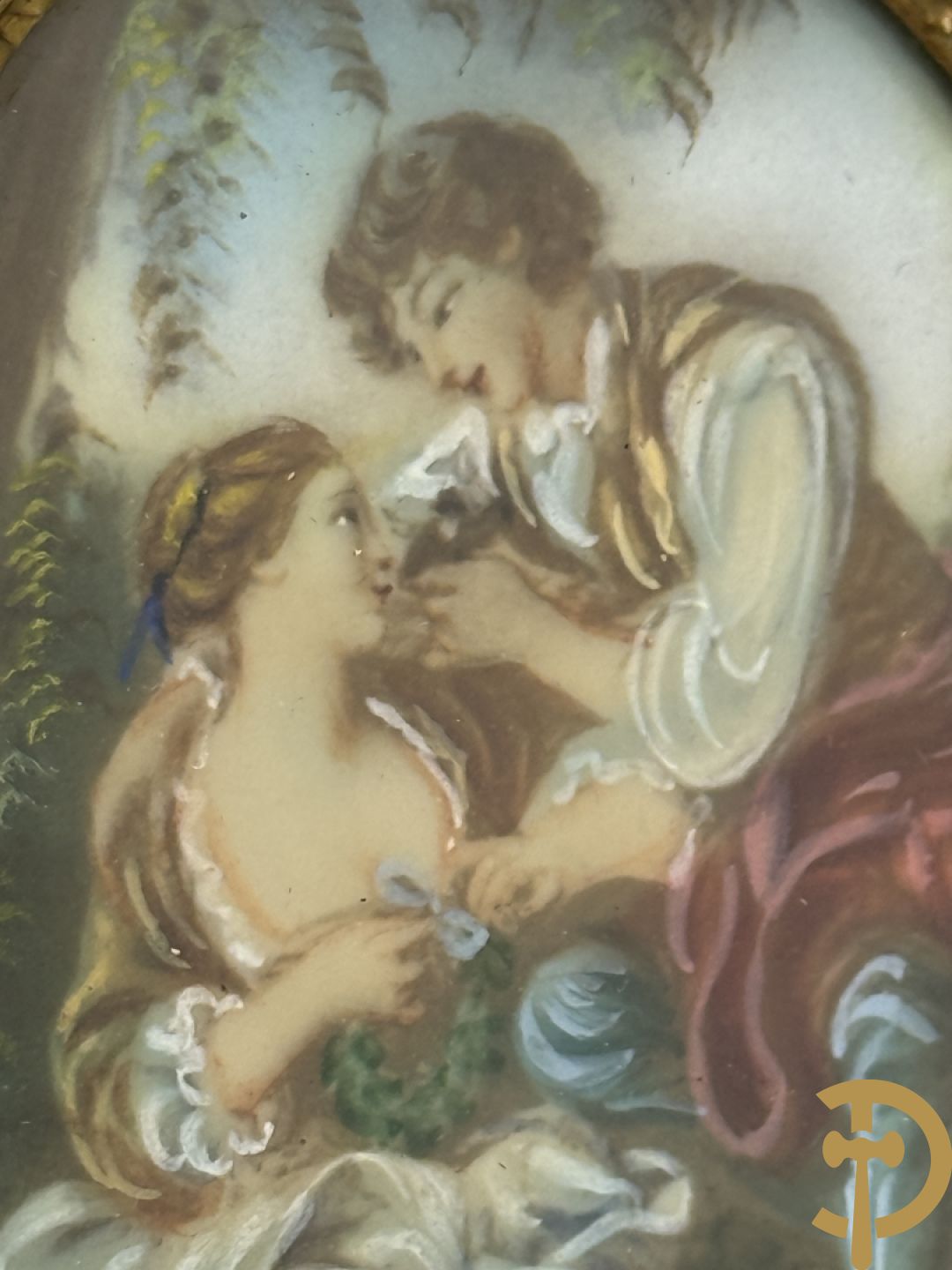 Vier handgekleurde miniaturen met romantische scènes en edeldames