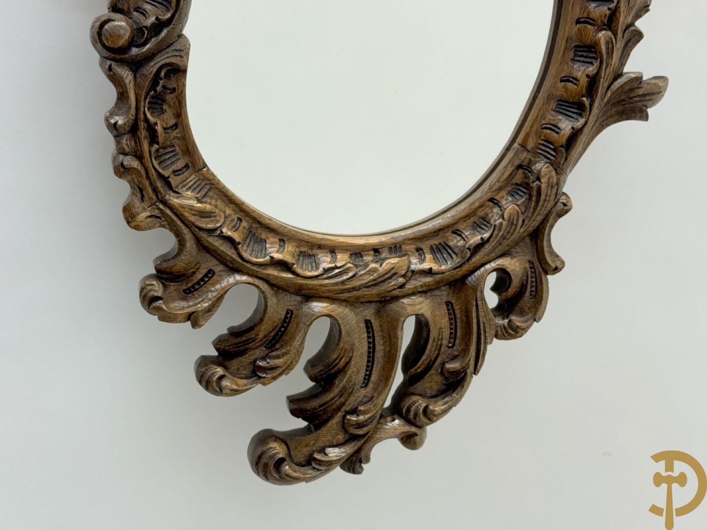 Eiken Louis XV spiegel met rocailles bezet