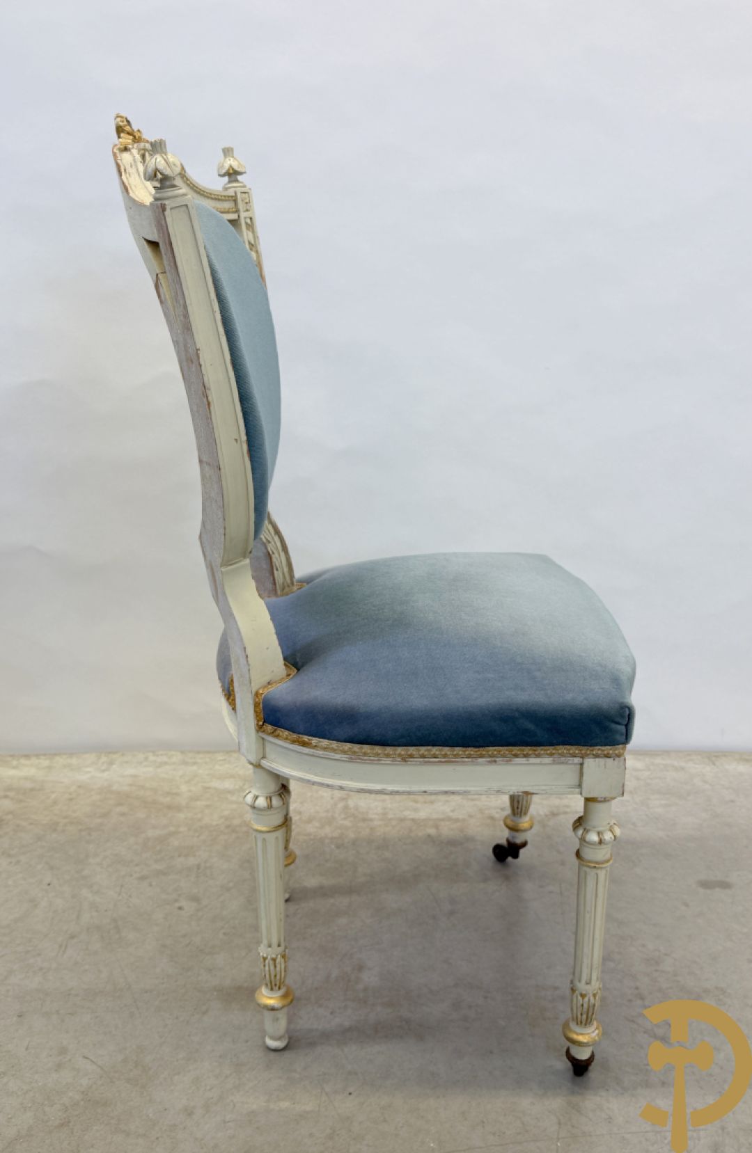 Salonensemble Louis XVI stijl bestaande uit 2 armzetels, 2 stoelen en salontafel