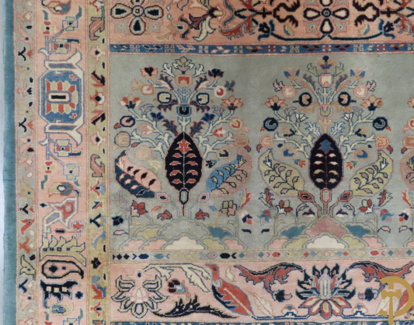 Oosters handgeknoopt tapijt Keshan met bloemen- en vogelmotieven