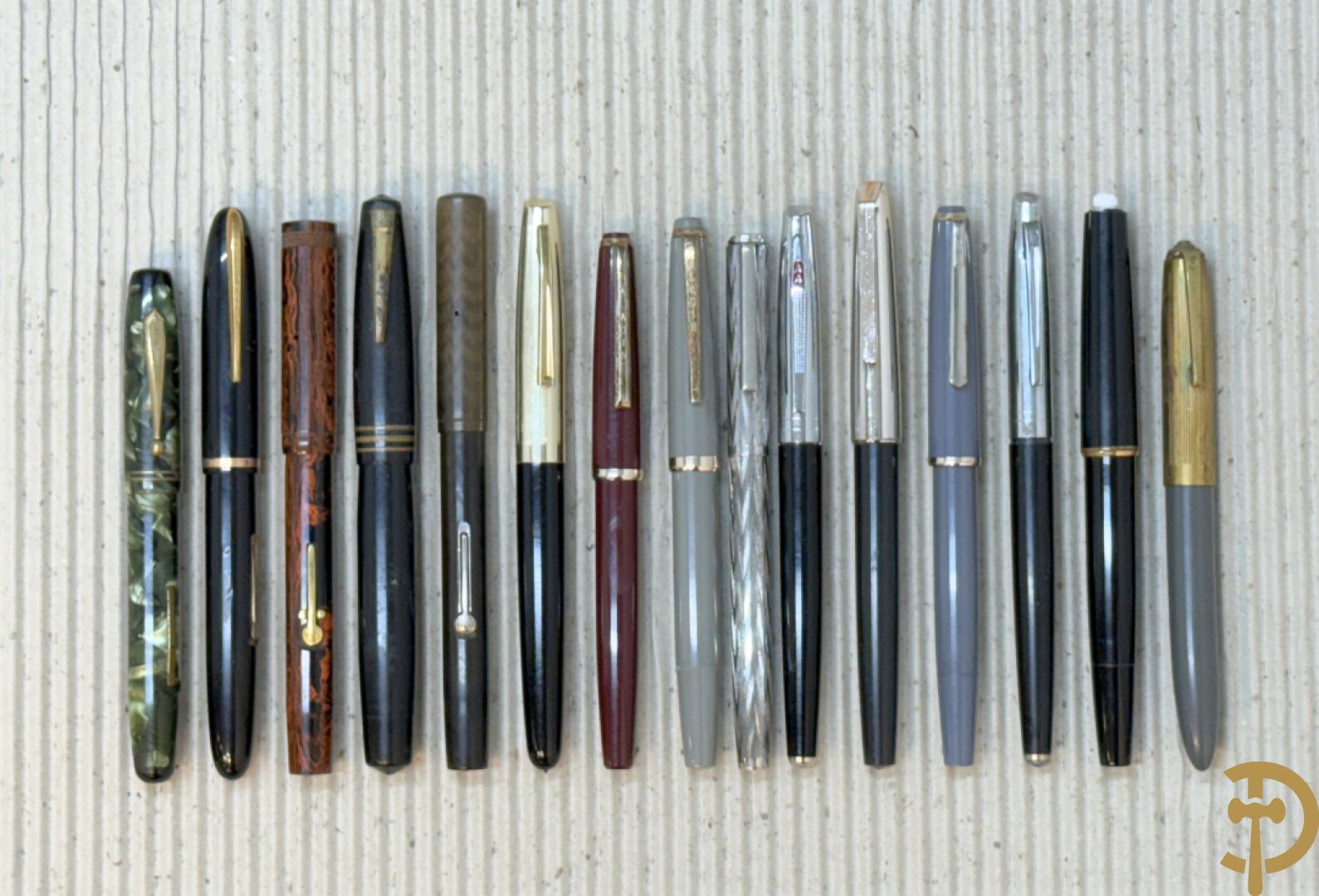 Vijftien oude vulpennen w.o. 5 uit de jaren 
