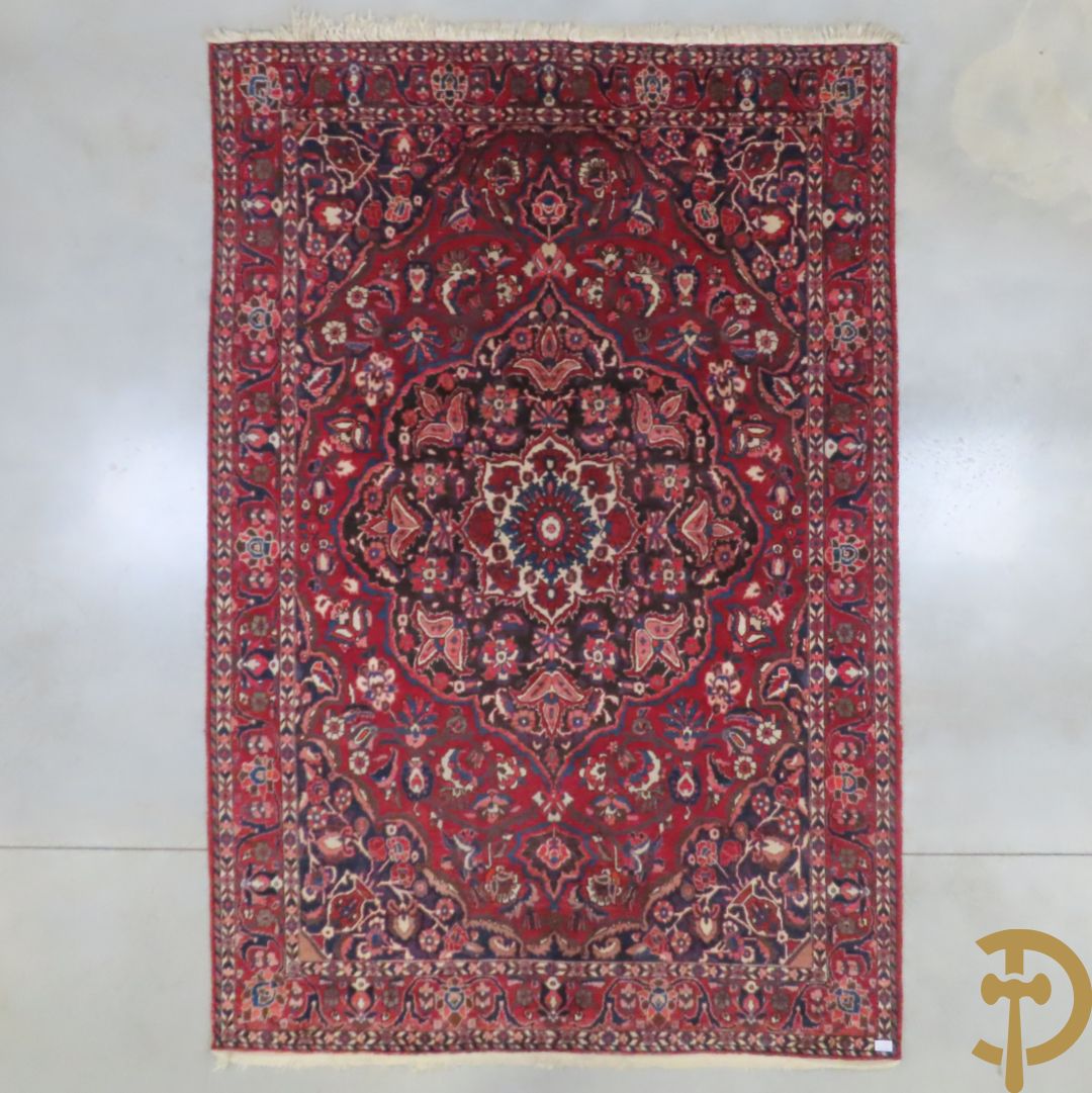 Oosters handgeknoopt tapijt met bloemenpatronen, Saman