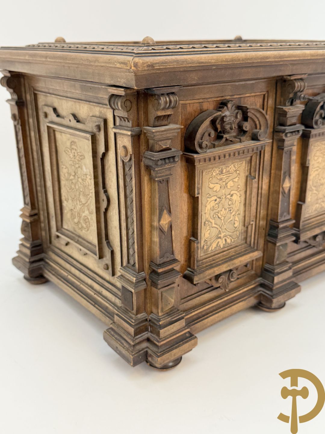 Houten gemarketteerd schatkistje