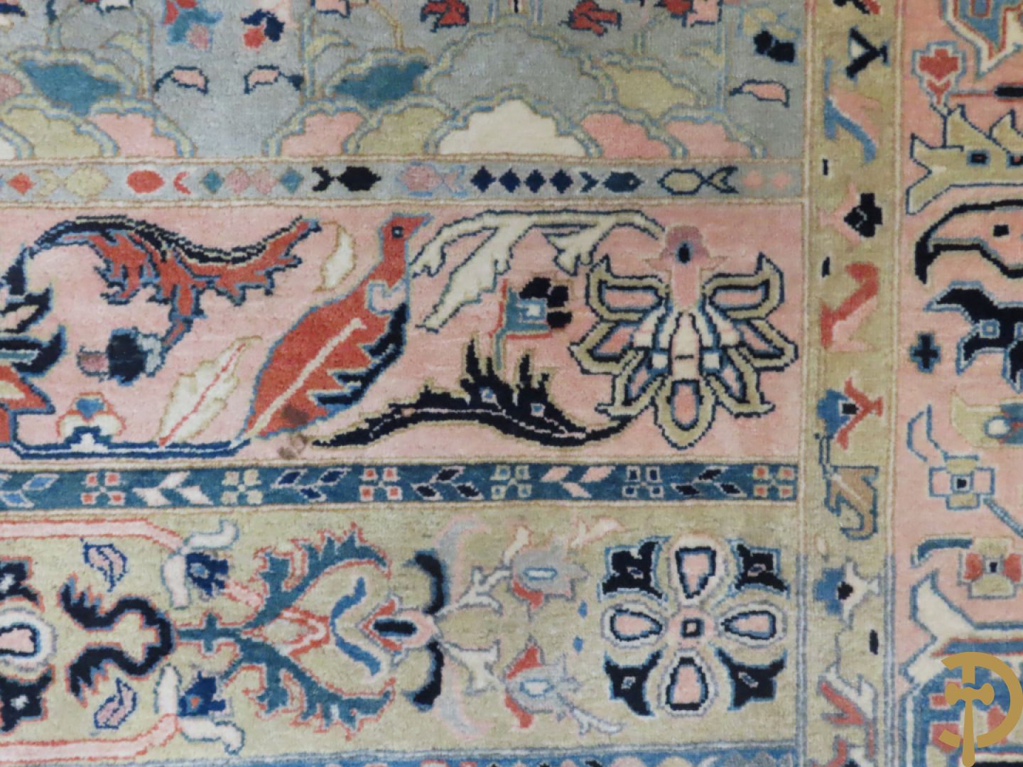 Oosters handgeknoopt tapijt Keshan met bloemen- en vogelmotieven