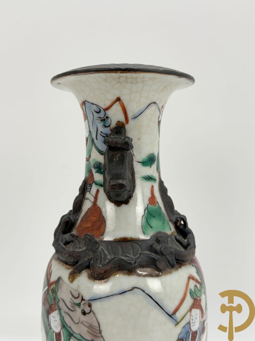 Twee fo-honden, Nankin vaas en Imari bord