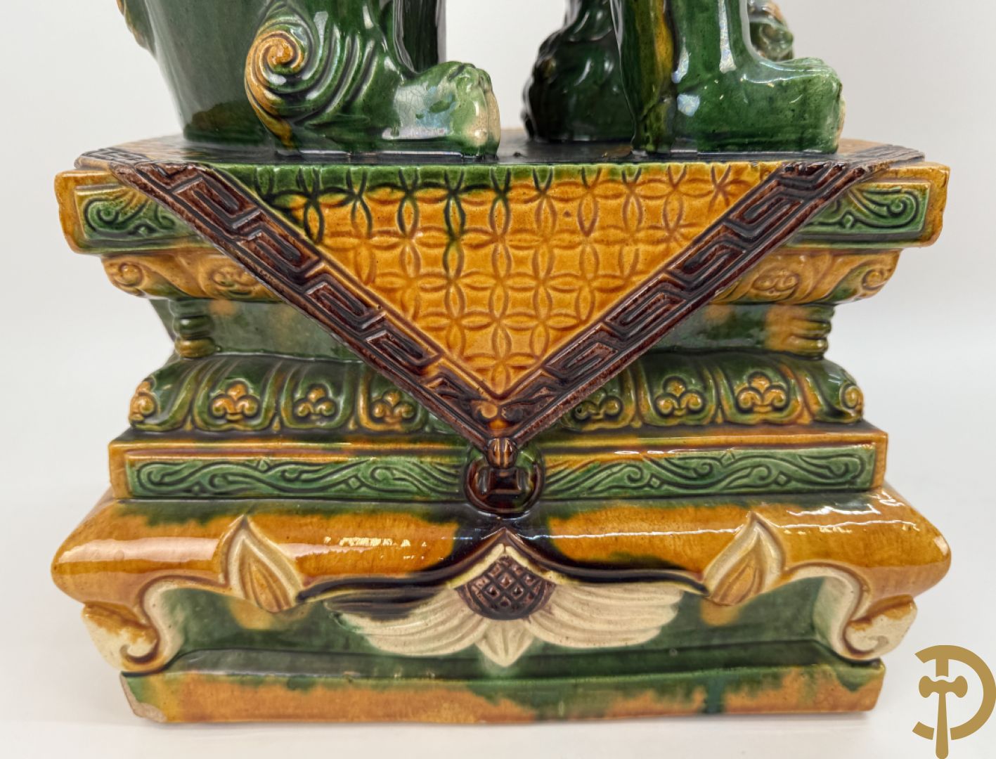 Paar Aziatische geglazuurde Aziatische fo-honden