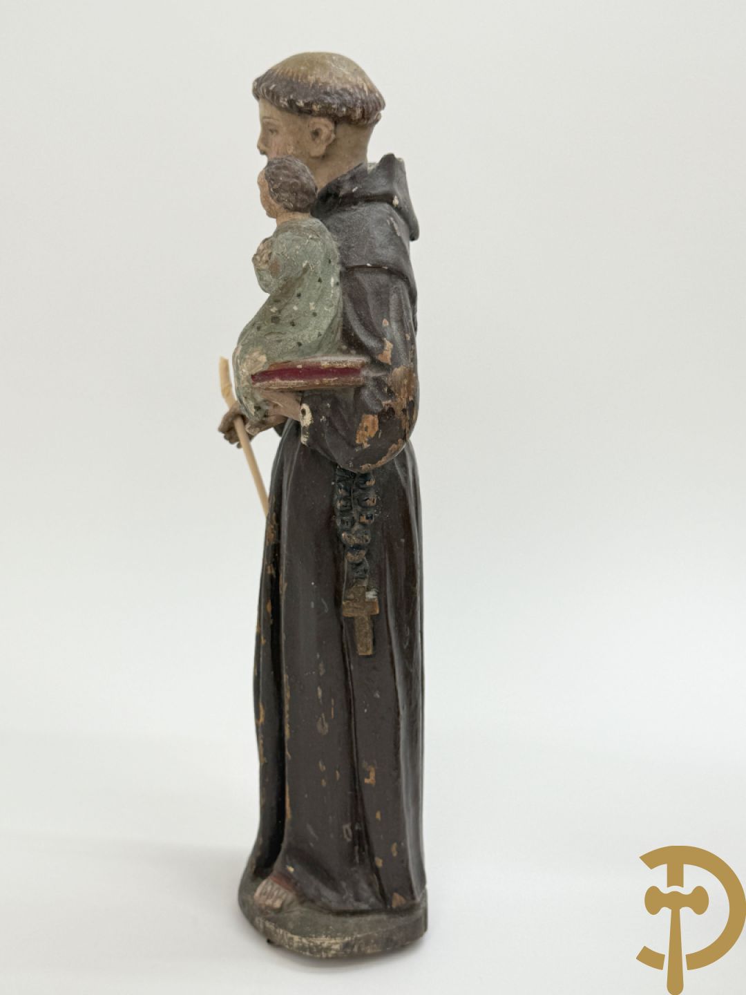 Gepolychromeerde houtsculptuur van Sint-Antonius met kind + gepolychromeerde houtgesculpteerde Madonna met kind + houtsculptuur van Sint-Jacob