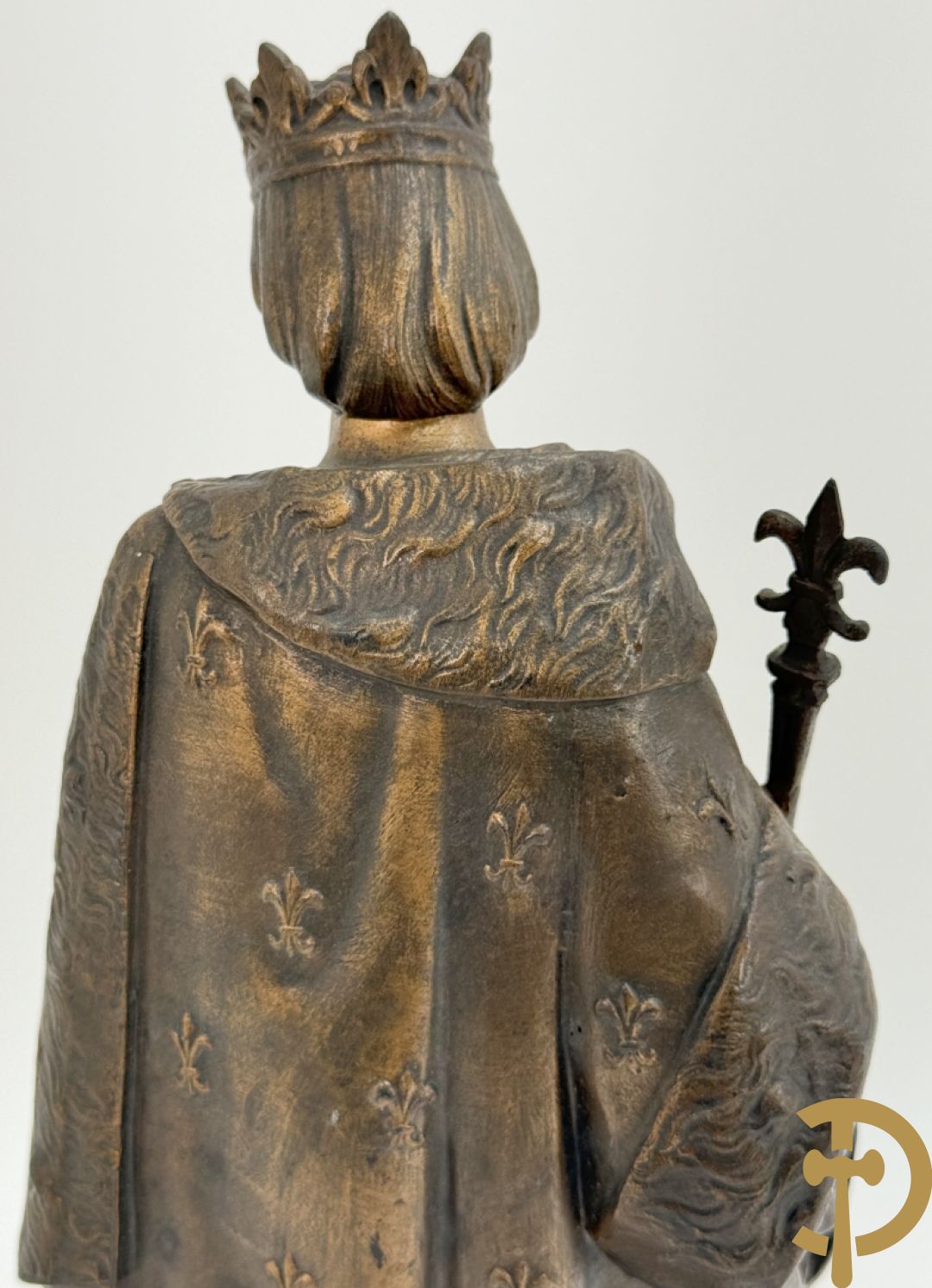 Verguld beeld van Sint-Louis in zamak