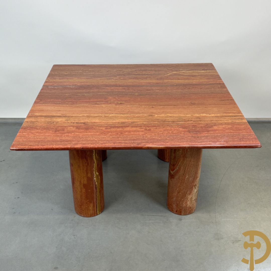 Geaderde marmeren Cassina tafel op 4 cilindervormige poten Mario Bellini