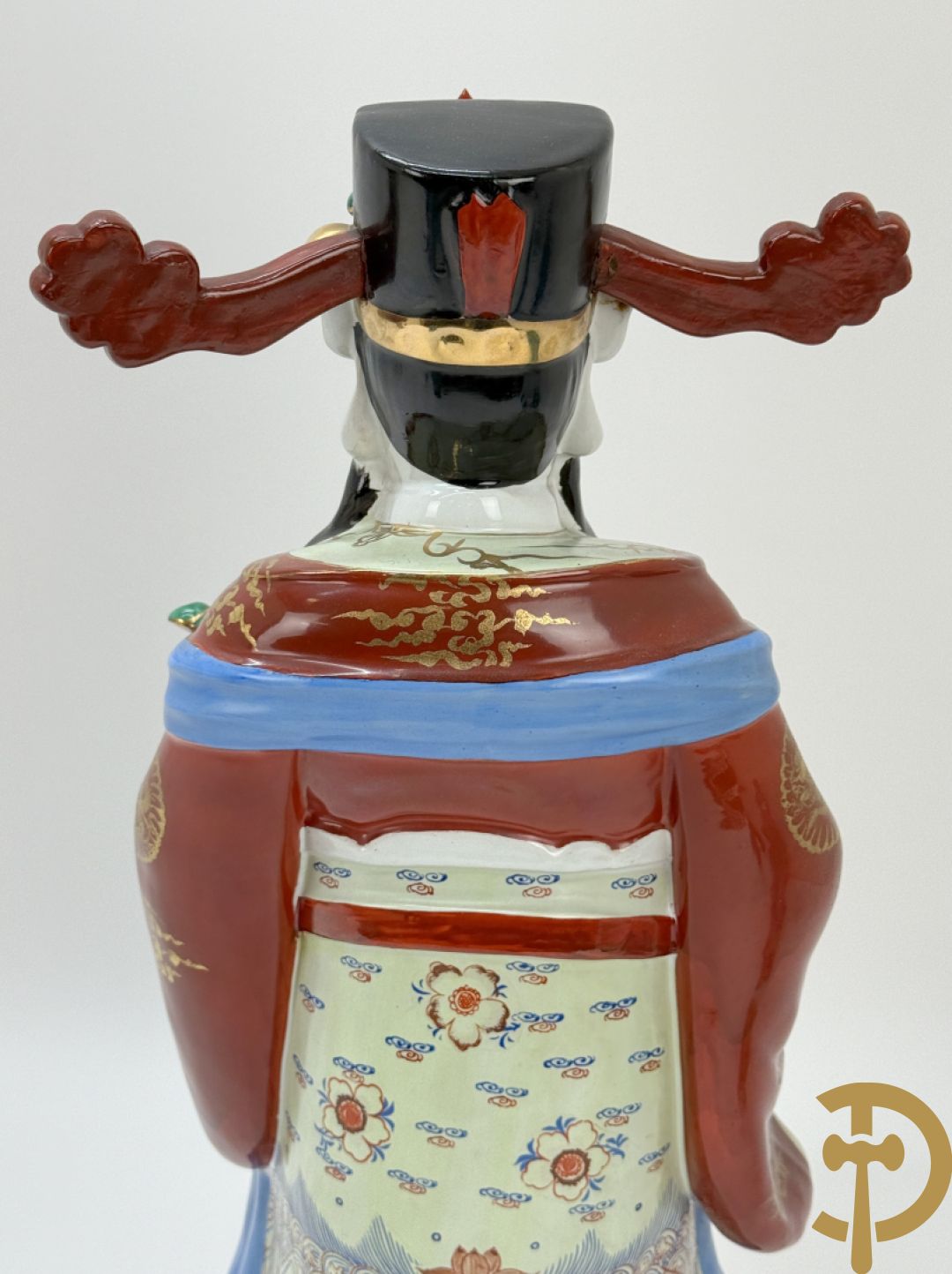 Chinese keramieken wijsgeer met staf + paar papegaaien in meerkleurige keramiek + 2 paar Aziatische keramieken fo-hondjes