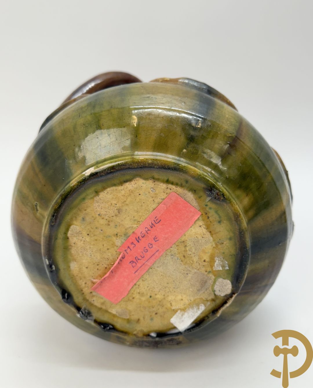 Drie Vlaams aardwerken vazen + Vlaams aardewerken tabakspot - VH gemonogrammeerd (Van Humskerk H.)