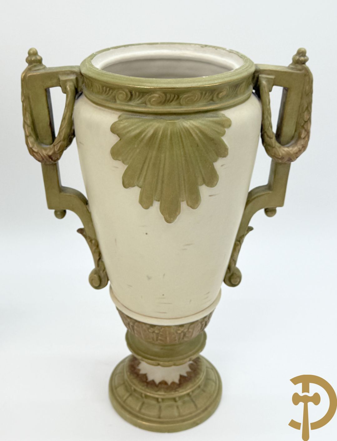 Paar Royal Dux dekselvazen, nummer 5447