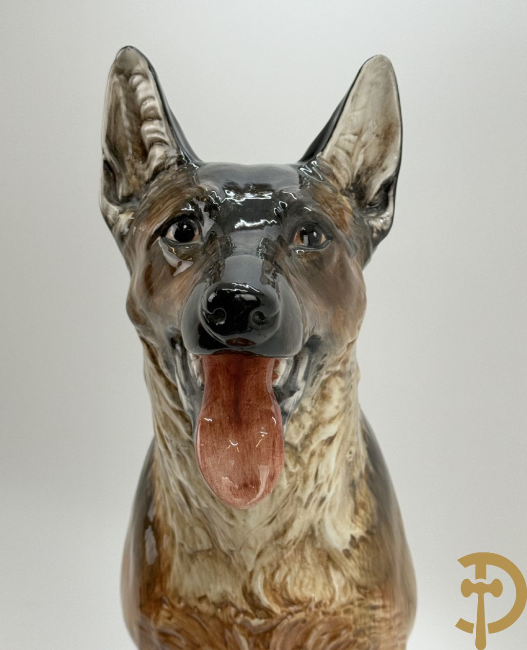 Meerkleurige keramieken Duitse herdershond