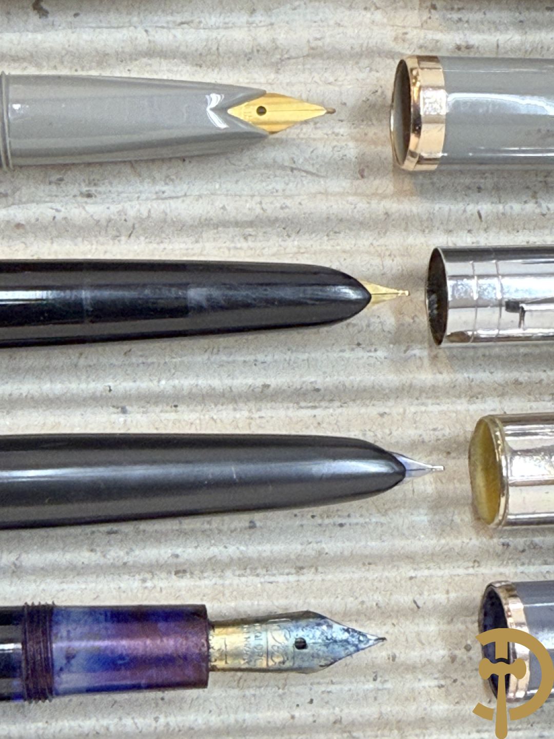 Vijftien oude vulpennen w.o. 5 uit de jaren 