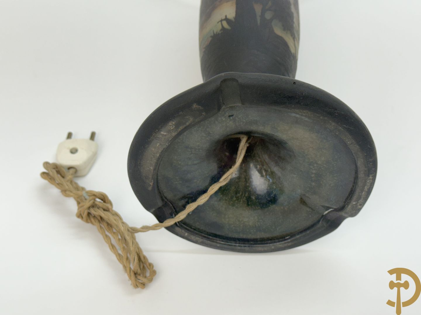 Pate de verre lampadaire Art Deco met geïriseerd lanschapsdecor, Müller Frères Luneville getekend