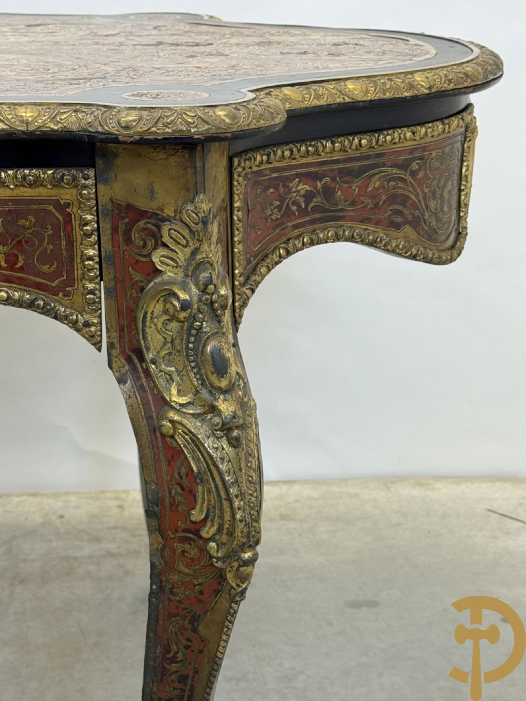Boulle tafel met lade, Napoleon III, met mooi koperinleg en bronzen ornamenten, 19e