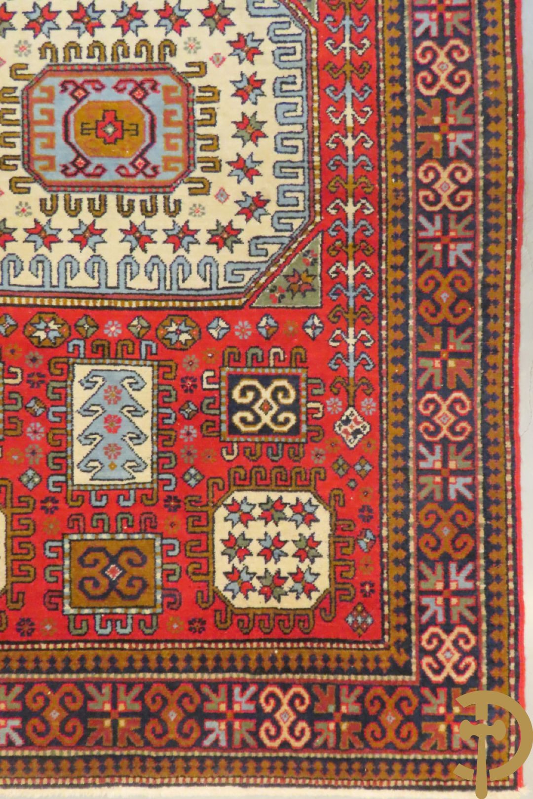 Drie oosterse handgeknoopte tapijten Kaukasus